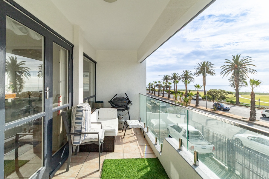 3 Bedroom Property for Sale in Sea Point Western Cape